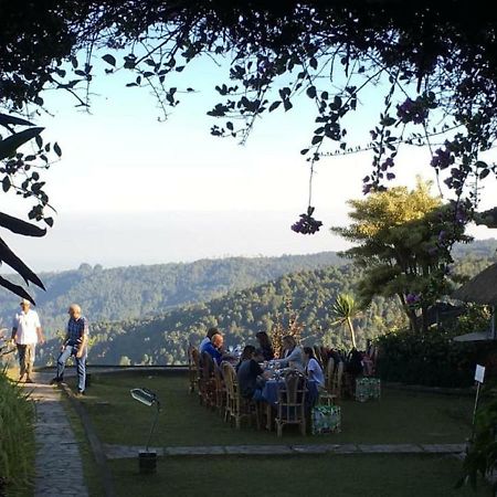 Puri Lumbung Cottages Restaurant & Spa Munduk Exterior photo