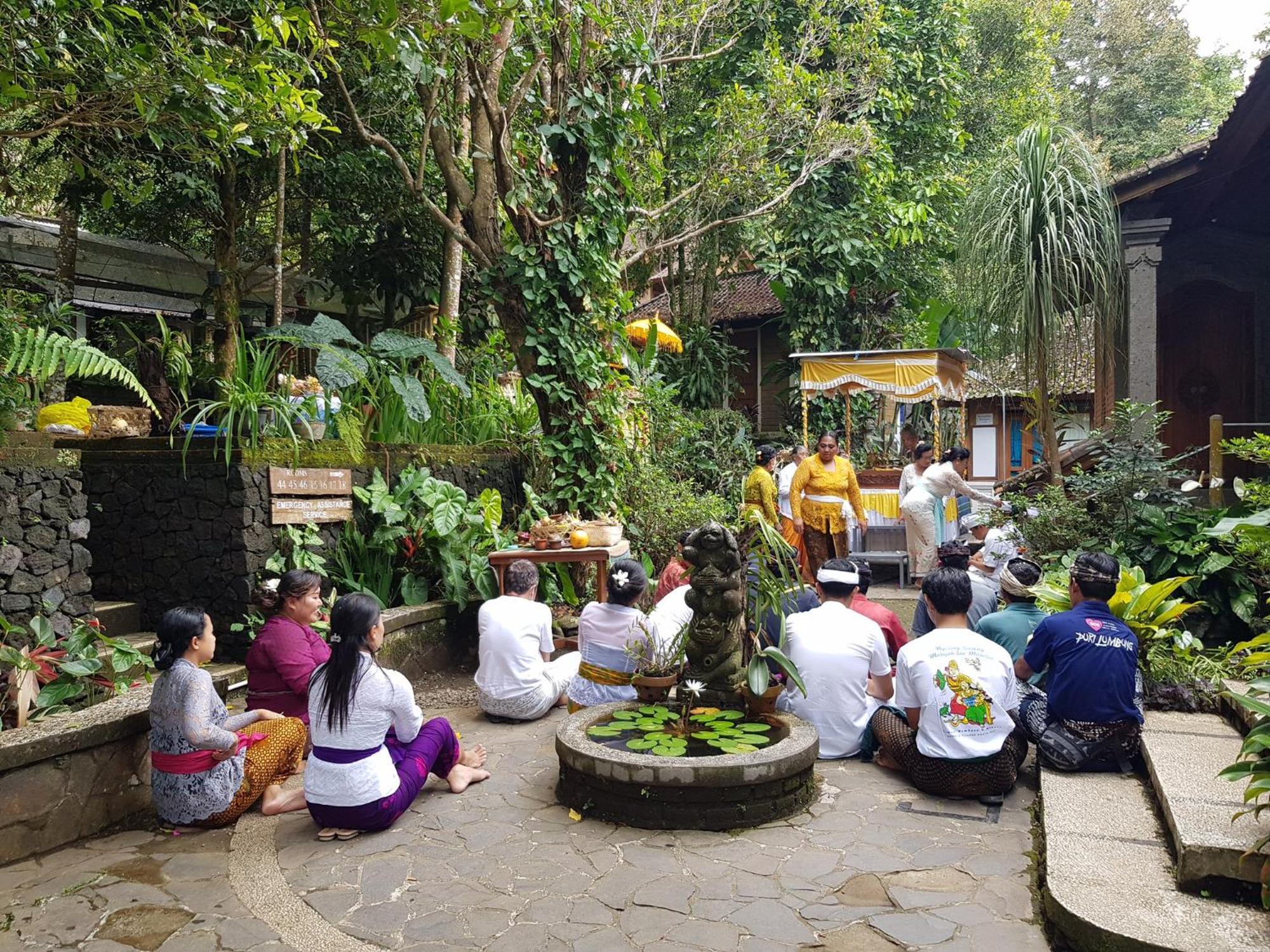 Puri Lumbung Cottages Restaurant & Spa Munduk Exterior photo