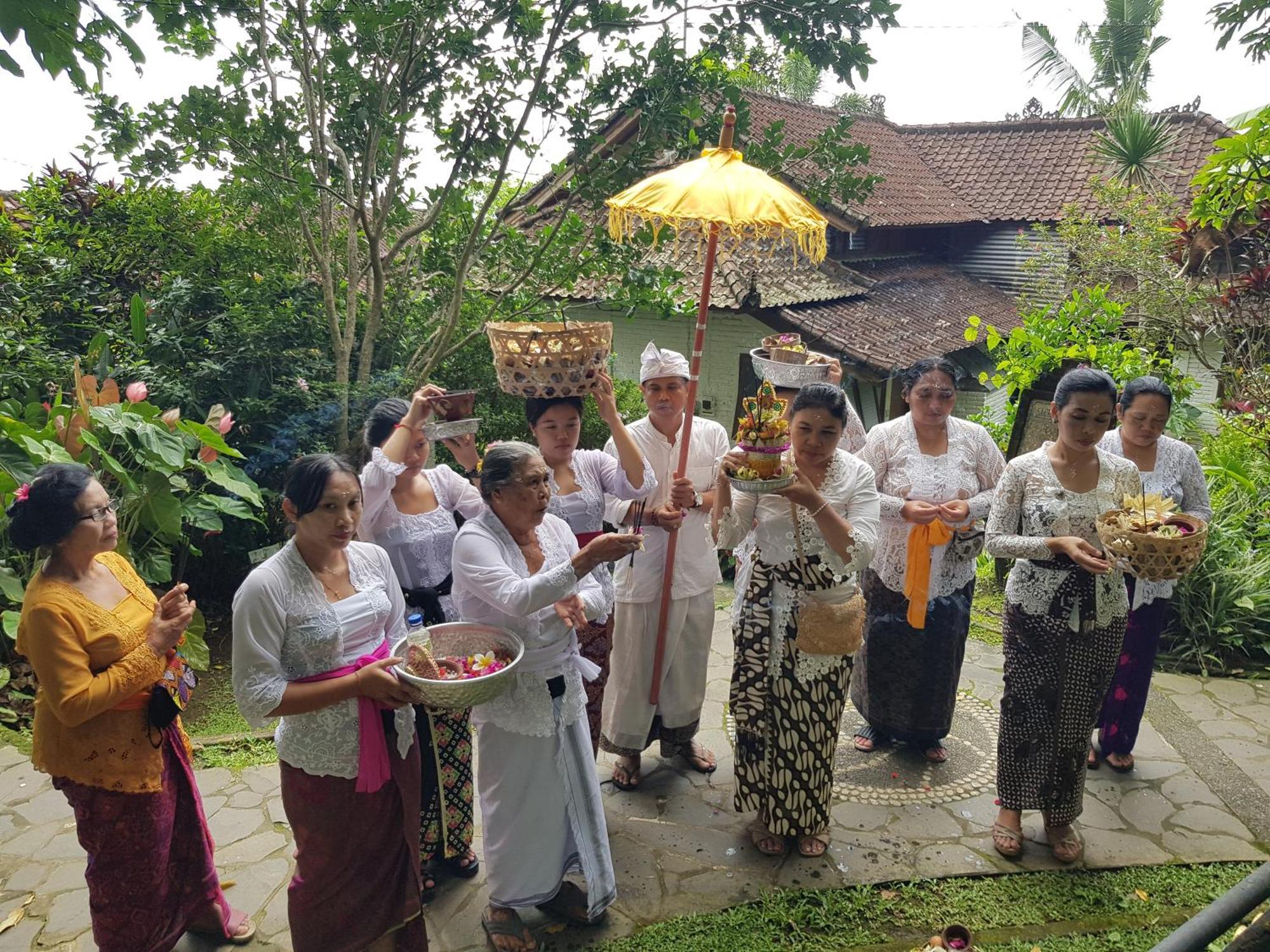 Puri Lumbung Cottages Restaurant & Spa Munduk Exterior photo
