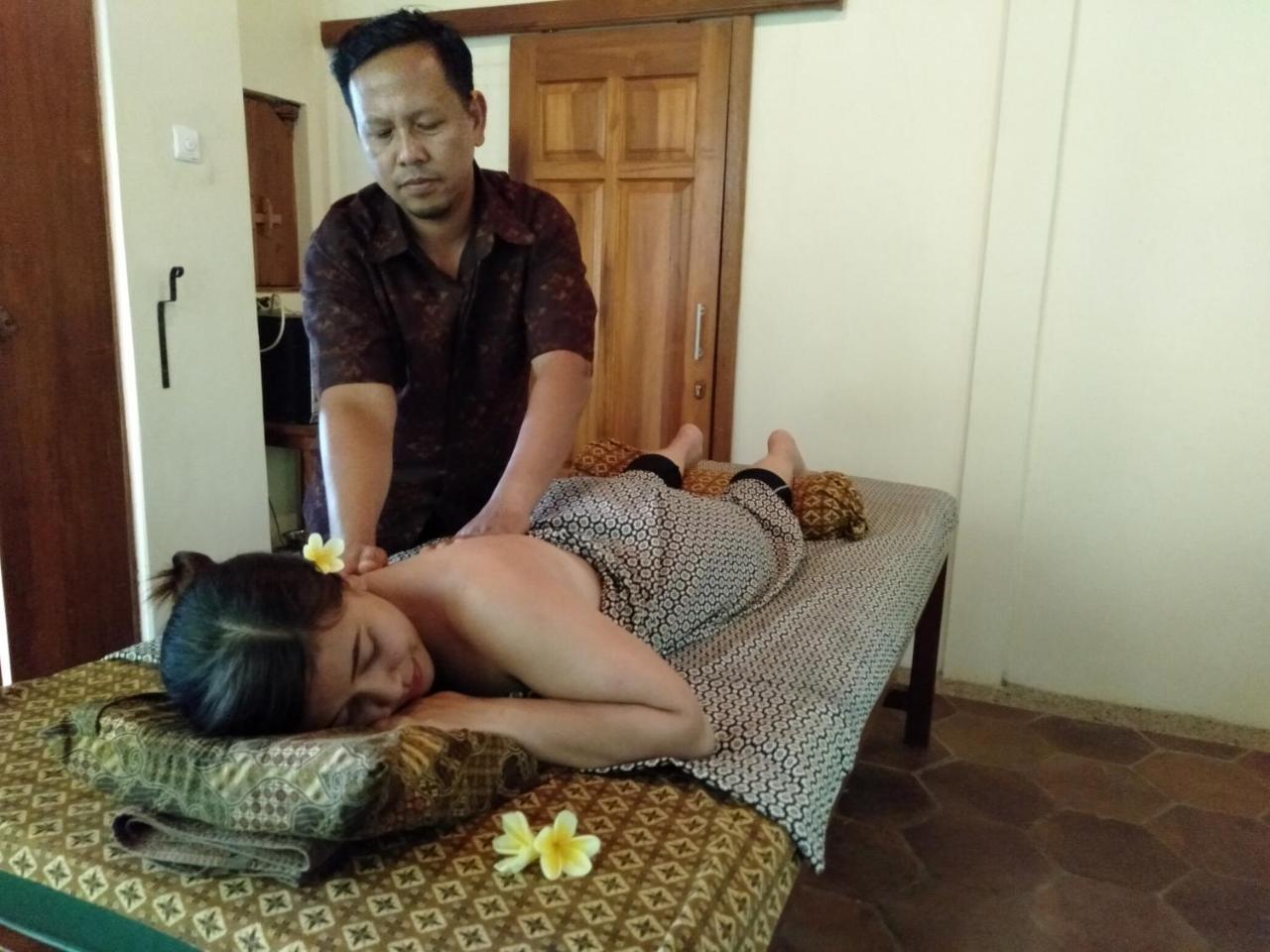 Puri Lumbung Cottages Restaurant & Spa Munduk Exterior photo